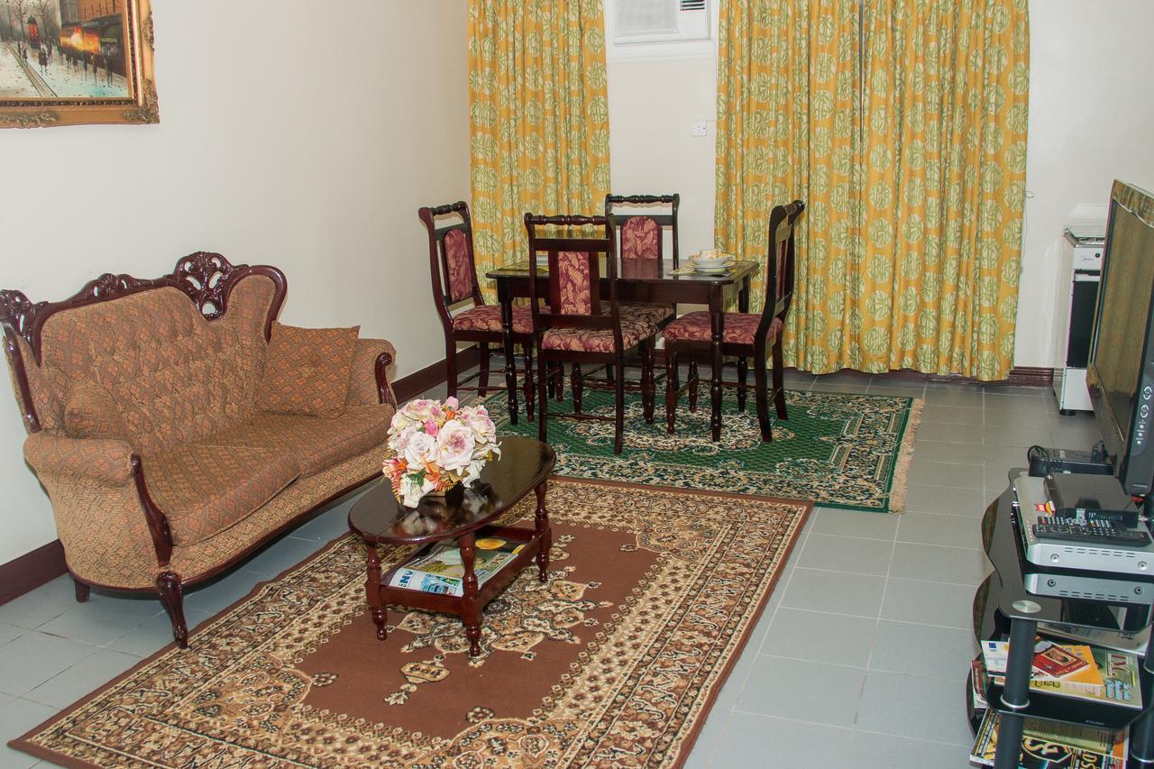 Regency Suites Hotel Τζώρτζταουν Εξωτερικό φωτογραφία
